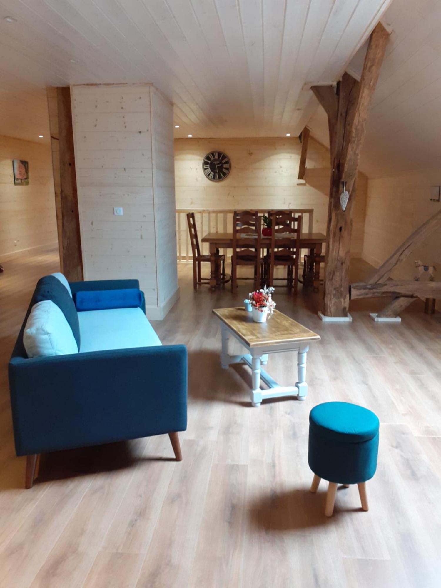 Les Trois Charmes Hotell Chaucenne Exteriör bild