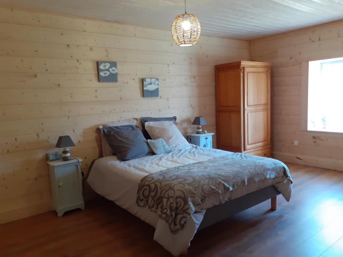 Les Trois Charmes Hotell Chaucenne Exteriör bild