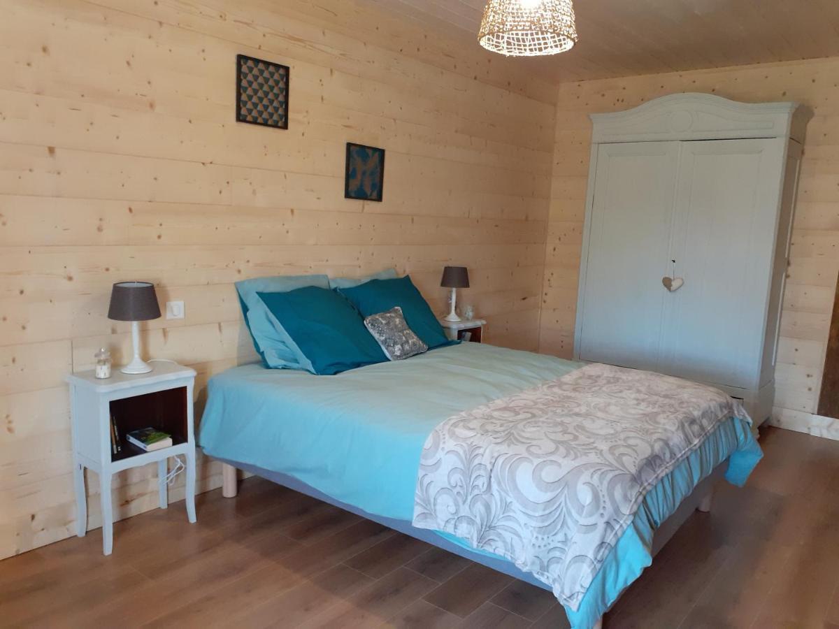 Les Trois Charmes Hotell Chaucenne Exteriör bild