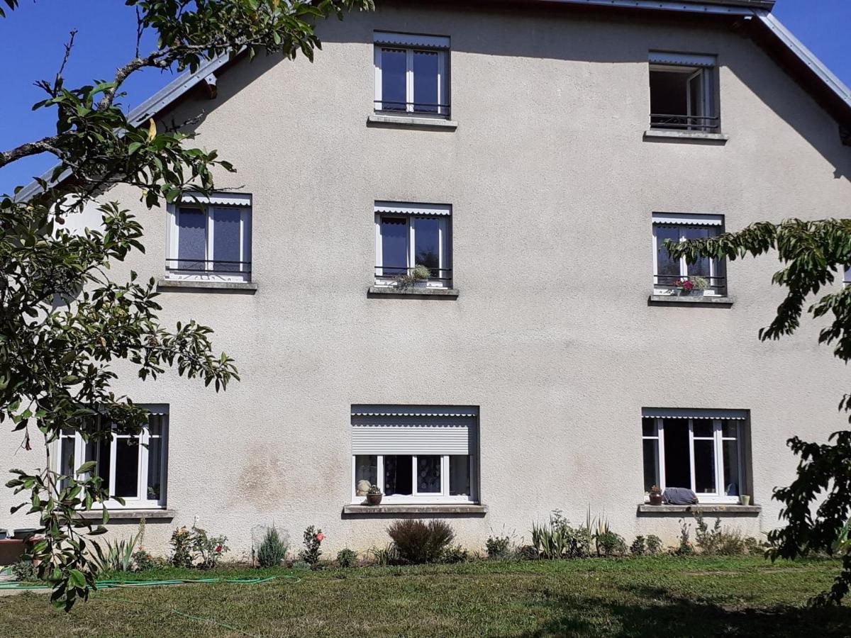 Les Trois Charmes Hotell Chaucenne Exteriör bild