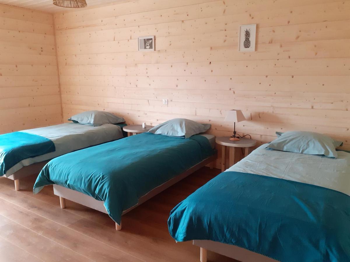 Les Trois Charmes Hotell Chaucenne Exteriör bild
